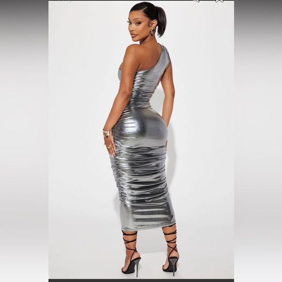 Metallic Asymmetrical midi dress - Picture 2 of 4
